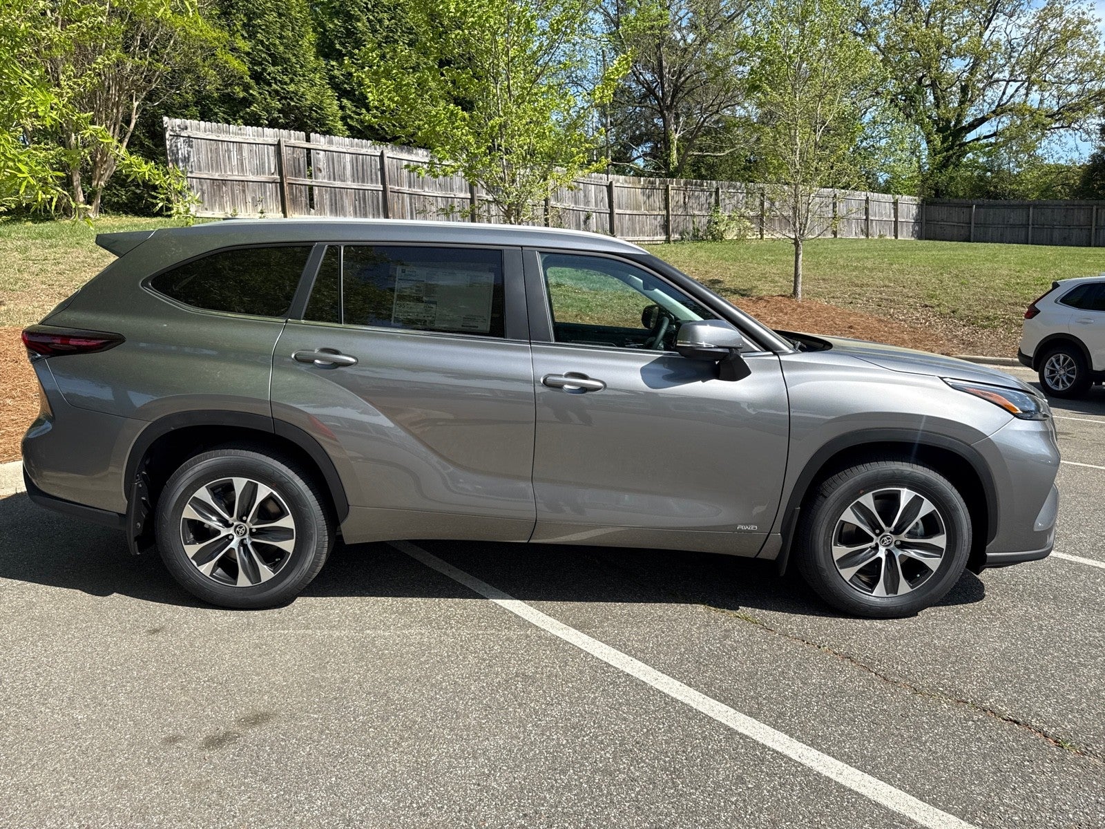 2026 Toyota Highlander Hybrid Hybrid XLE