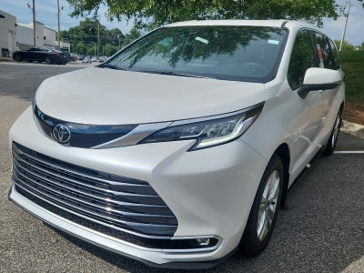 2026 Toyota Sienna Limited