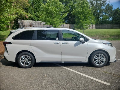 2026 Toyota Sienna Limited