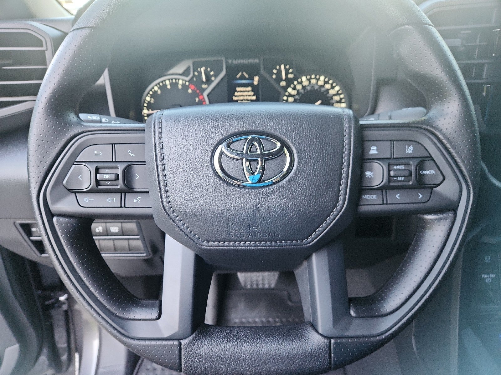 2026 Toyota Tundra 4WD 4WD CREW SR 5.5'