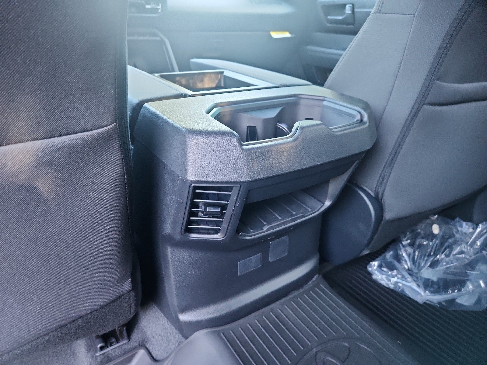 2026 Toyota Tundra 4WD 4WD CREW SR 5.5'