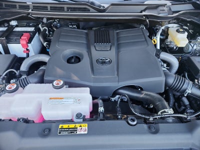 2026 Toyota Tundra 4WD 4WD CREW SR 5.5'