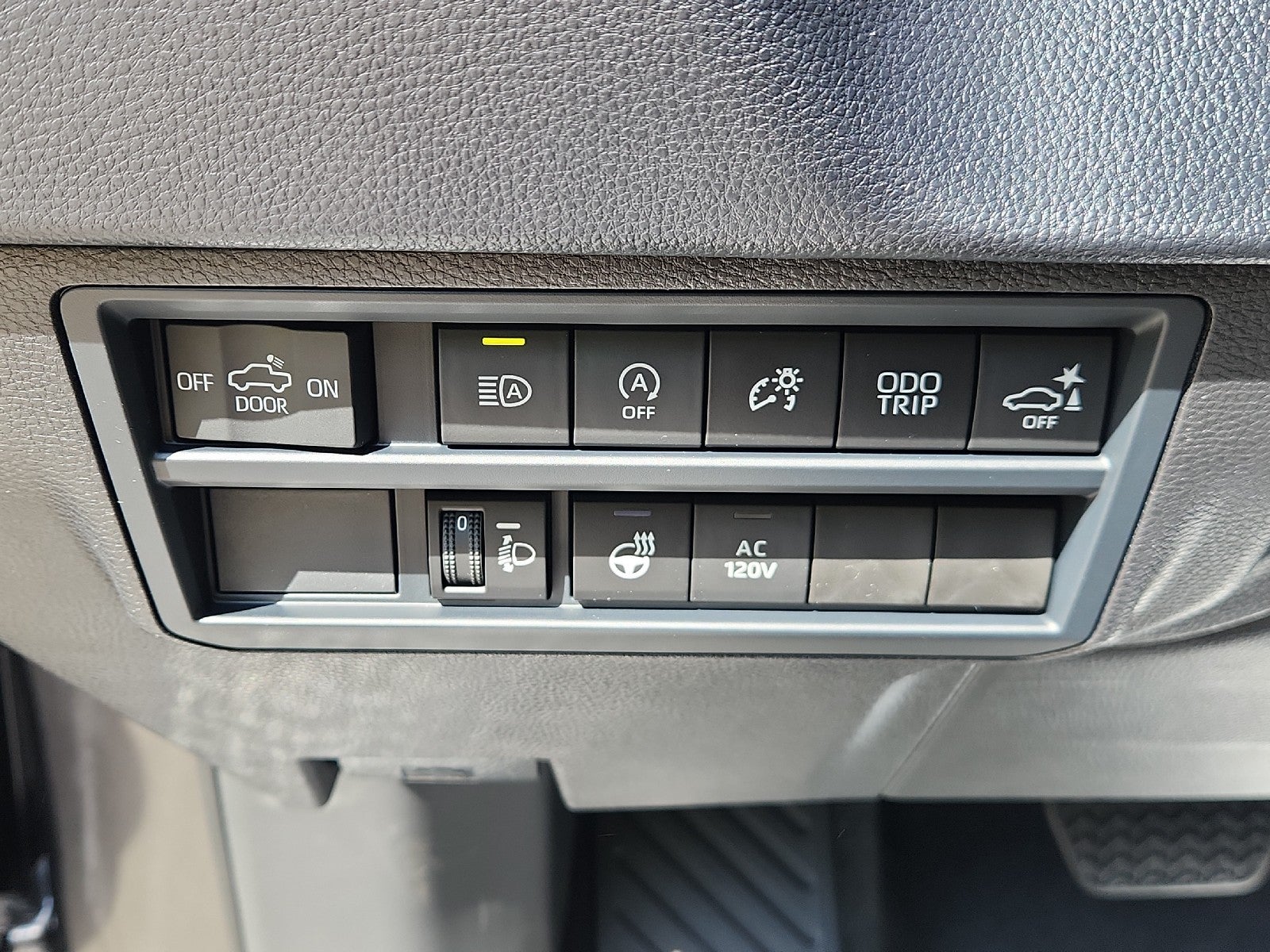 2026 Toyota Tundra 4WD 4WD CREW SR5 5.5'
