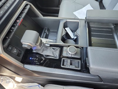 2026 Toyota Tundra 4WD 4WD CREW SR5 5.5'