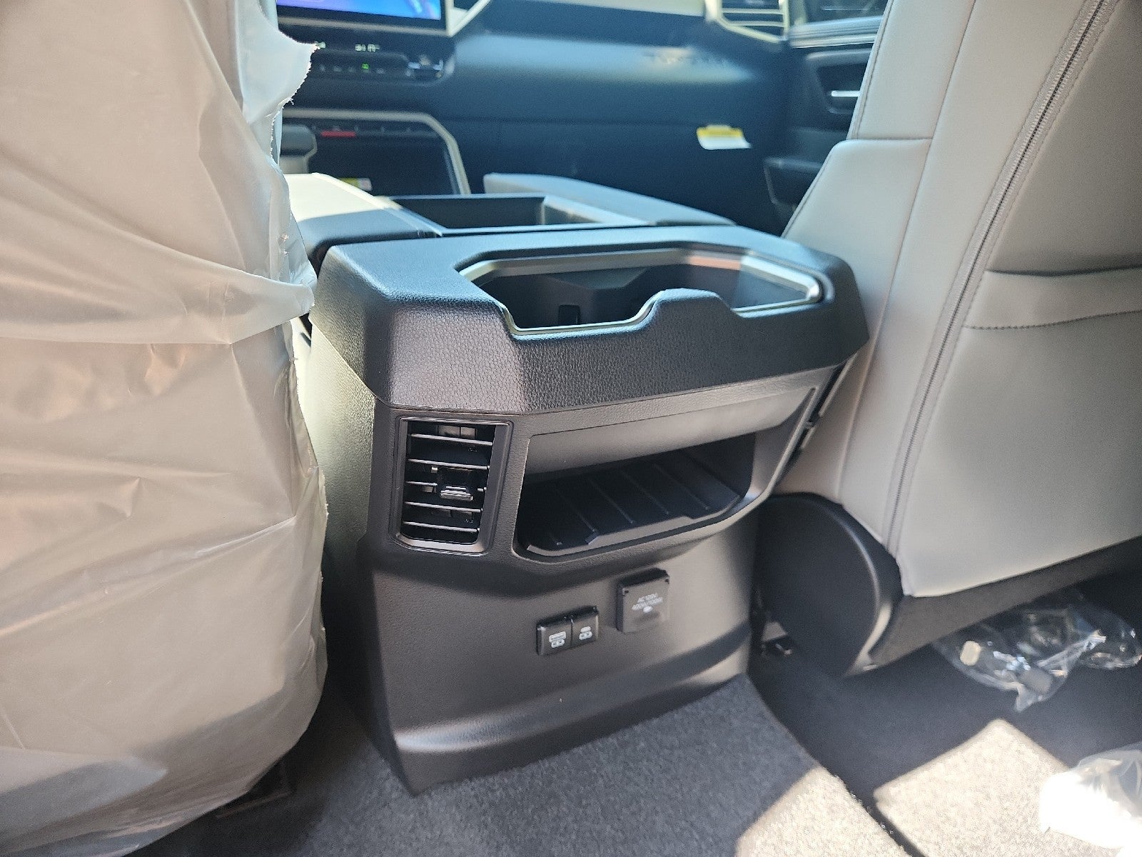 2026 Toyota Tundra 4WD 4WD CREW SR5 5.5'