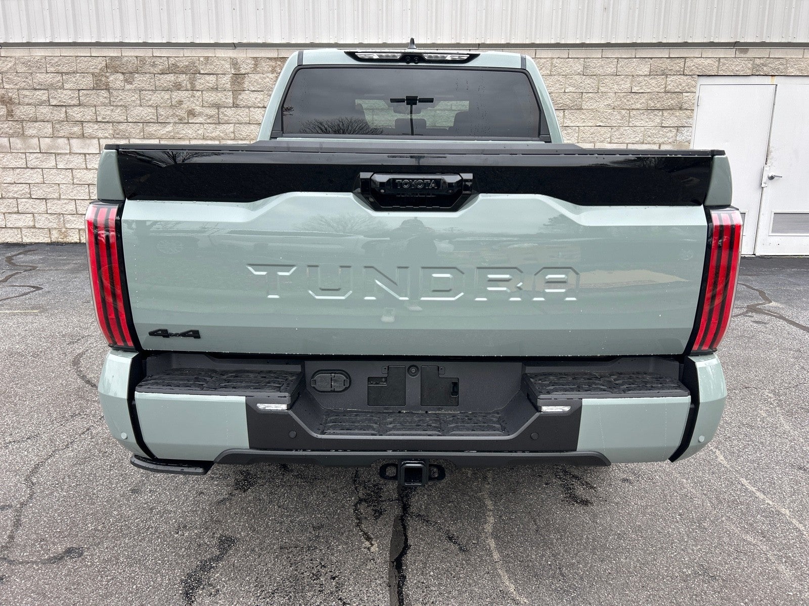 2025 Toyota Tundra Platinum