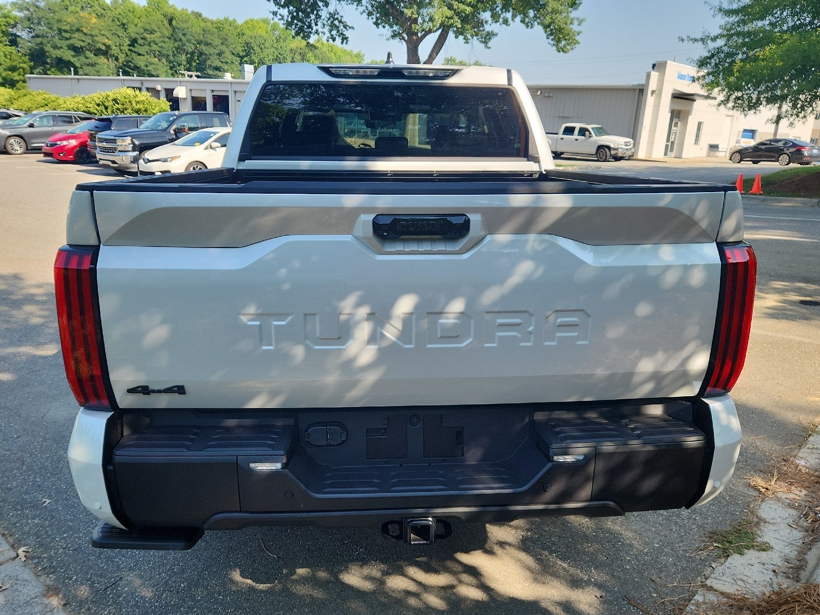 2026 Toyota Tundra 4WD 4WD CREW LIMITED 5.5