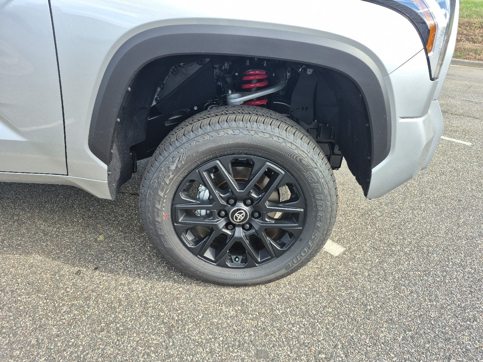 2026 Toyota Tundra 4WD 4WD CREW LIMITED 5.5