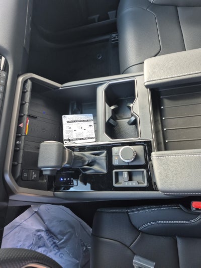 2026 Toyota Tundra 4WD 4WD CREW LIMITED 5.5