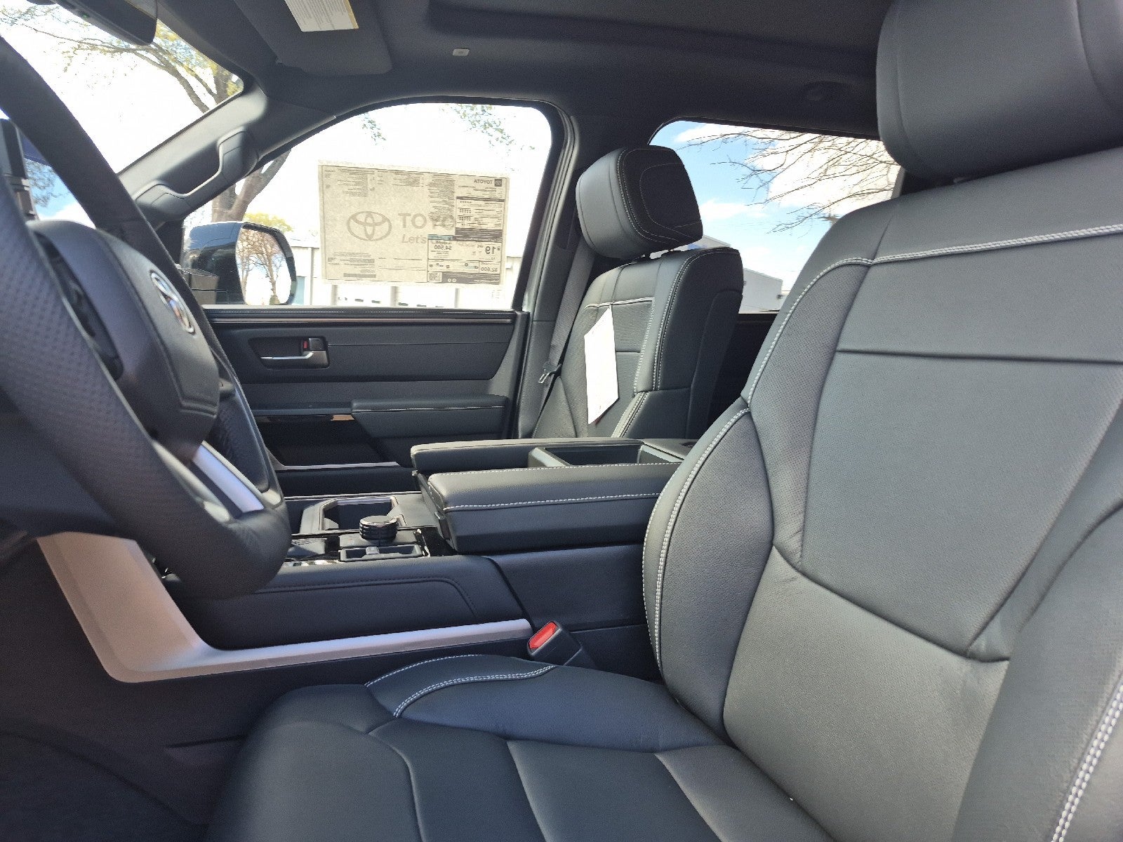 2026 Toyota Tundra 4WD 4WD CREW LIMITED 5.5