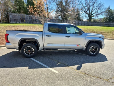 2026 Toyota Tundra 4WD 4WD CREW SR5 5.5'