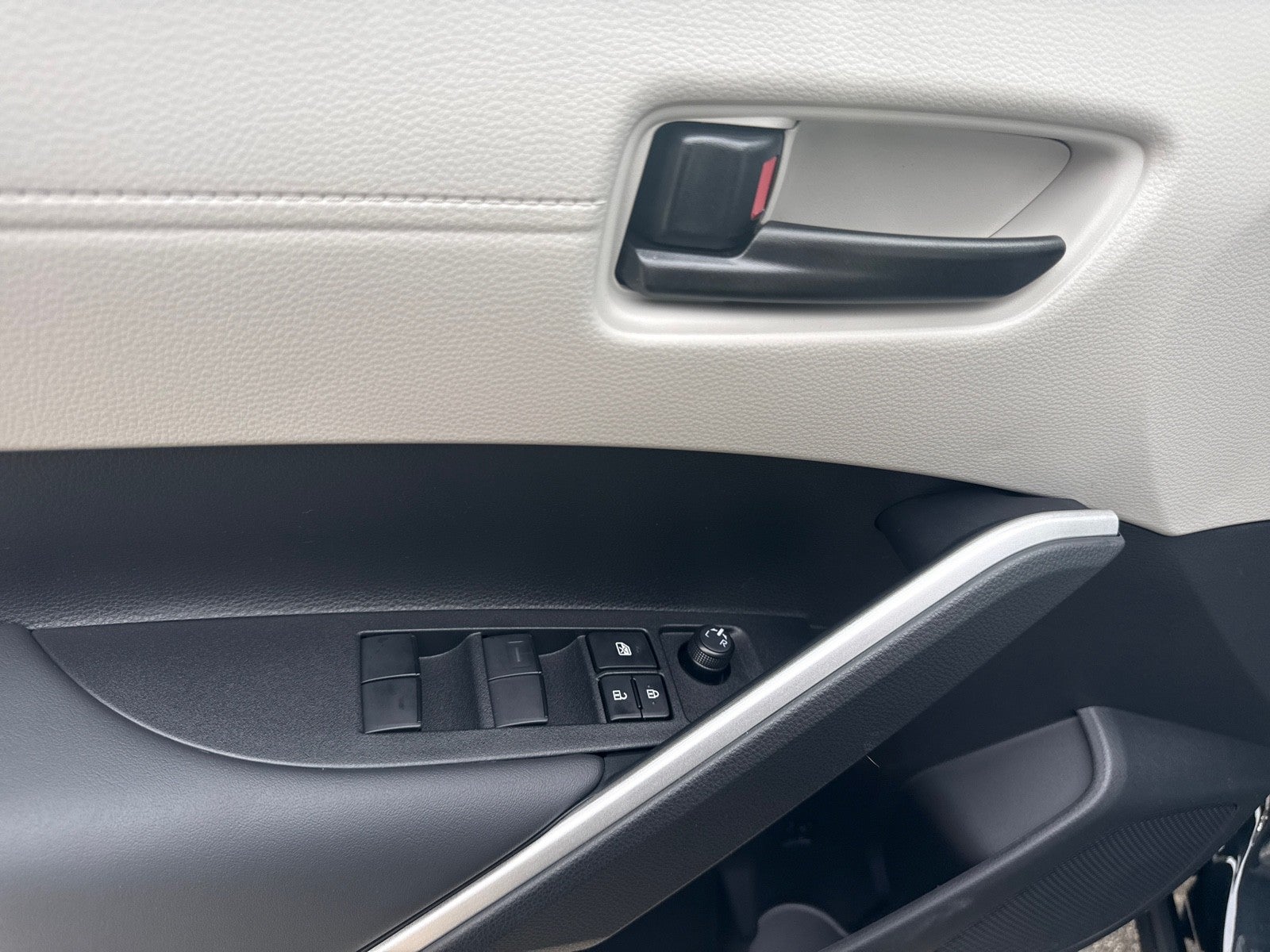 2026 Toyota Corolla Cross 4DR 2WD L