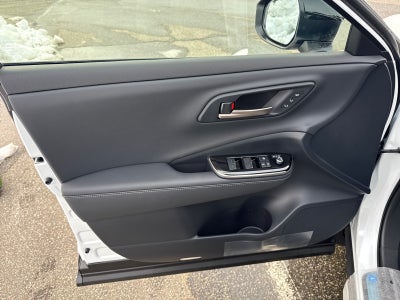 2026 Toyota Crown 4DR AWD PLATINUM