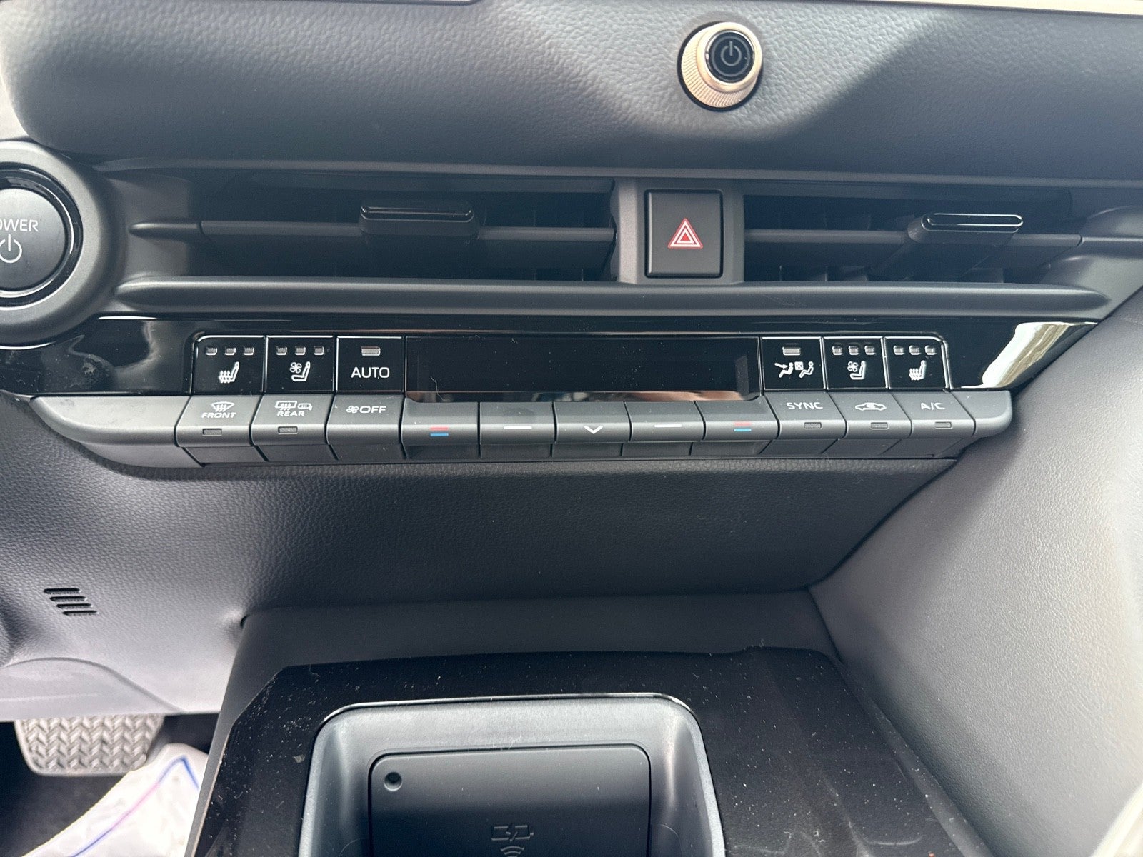 2026 Toyota Crown 4DR AWD PLATINUM