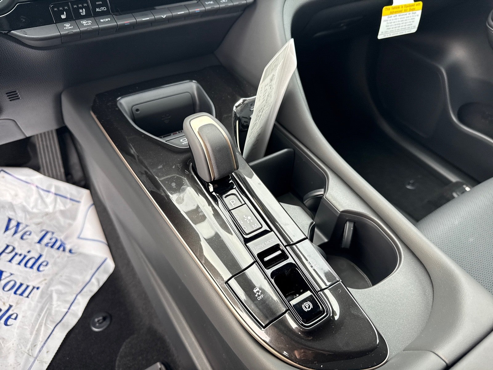 2026 Toyota Crown 4DR AWD PLATINUM