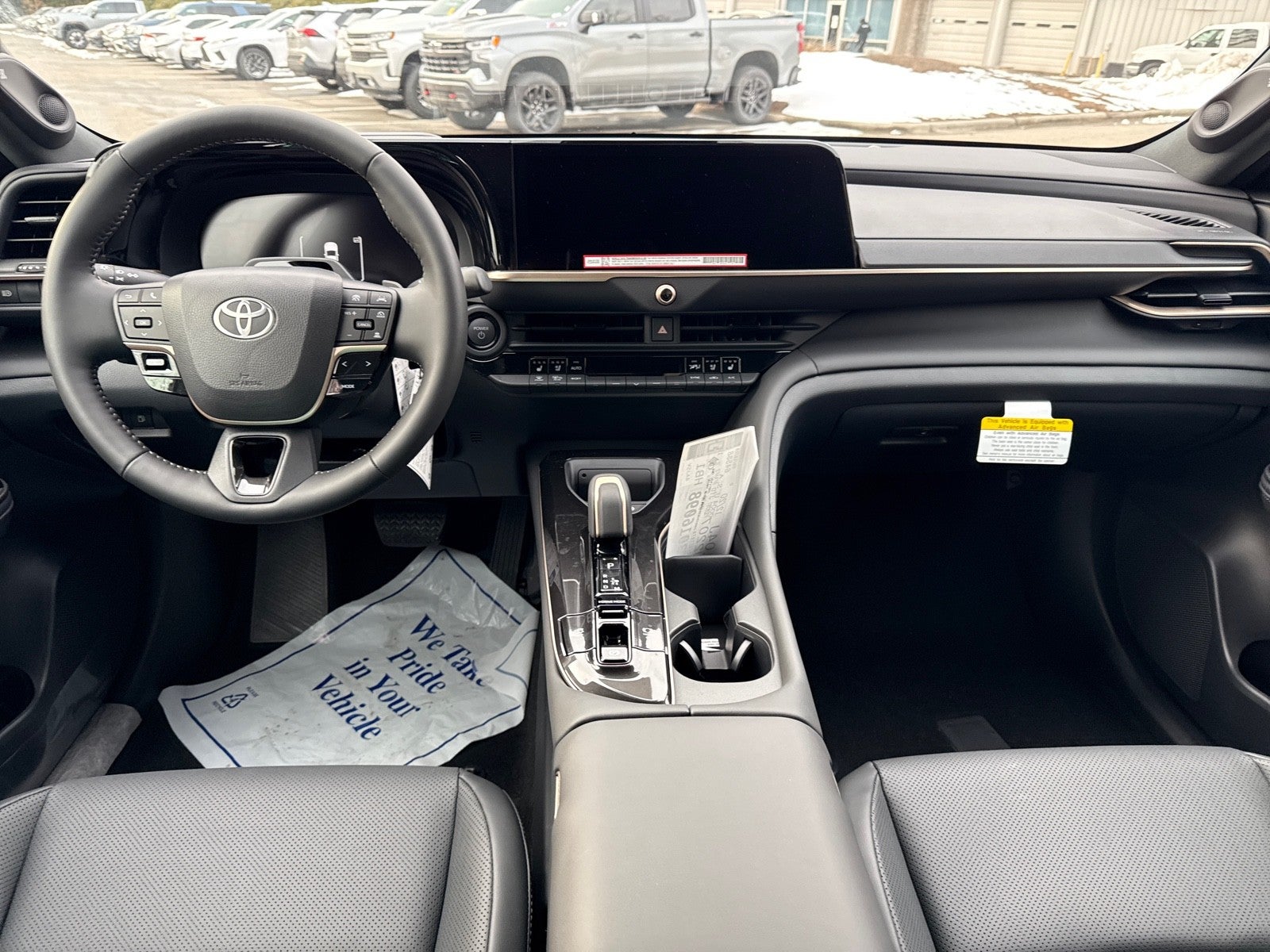 2026 Toyota Crown 4DR AWD PLATINUM