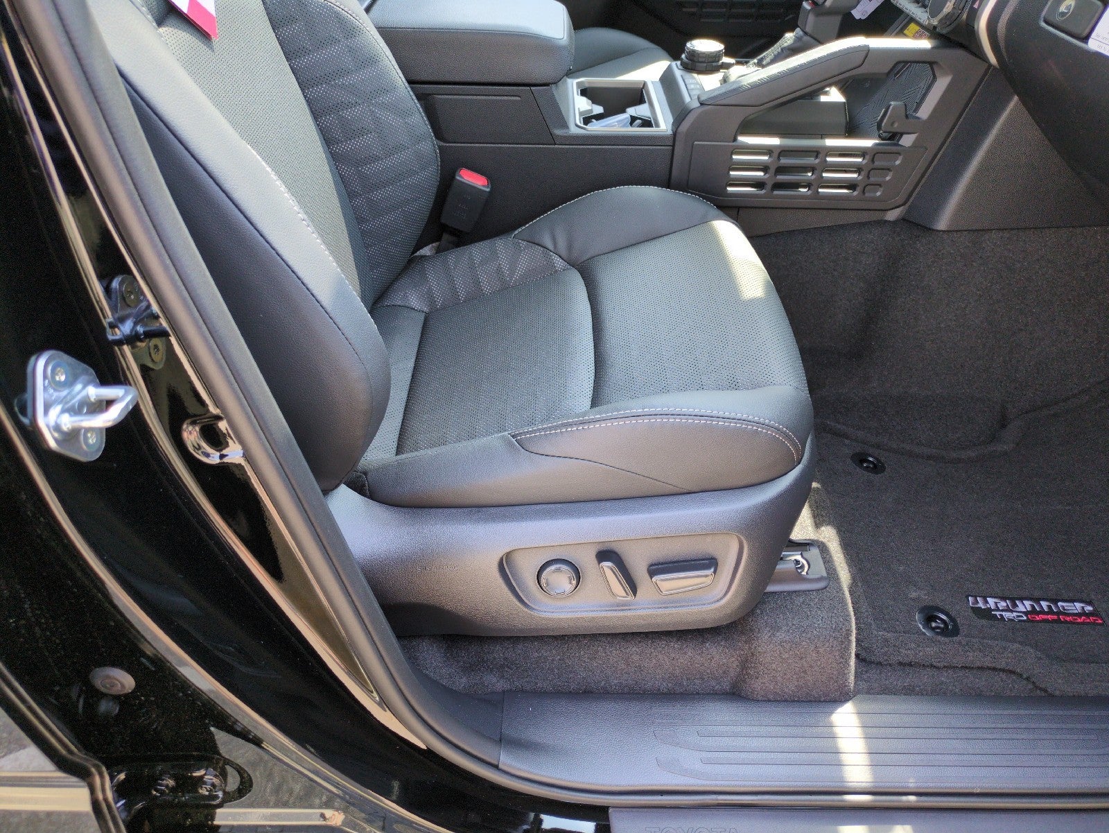 2026 Toyota 4Runner 4DR 4WD TRD OR PREMI