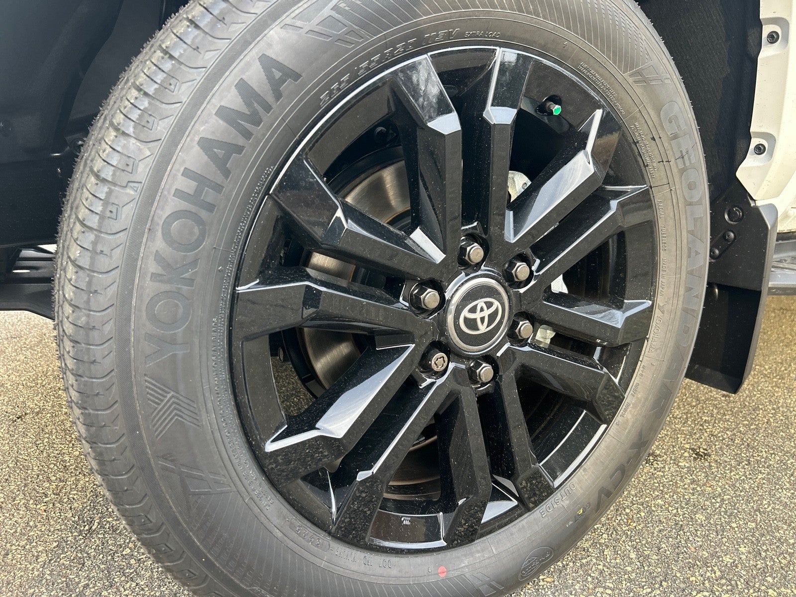 2025 Toyota 4Runner i-FORCE MAX Platinum