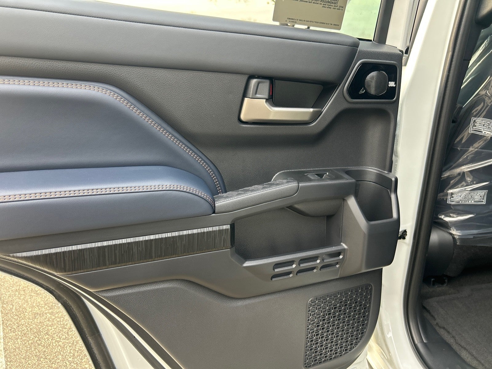 2025 Toyota 4Runner i-FORCE MAX Platinum