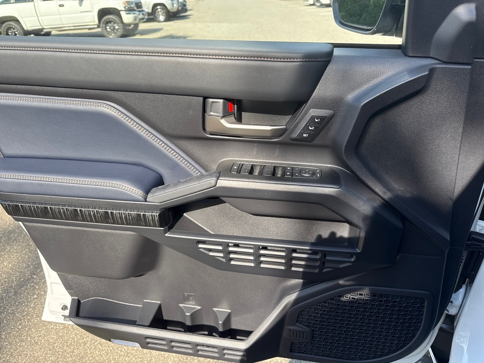 2026 Toyota 4Runner i-FORCE MAX Platinum