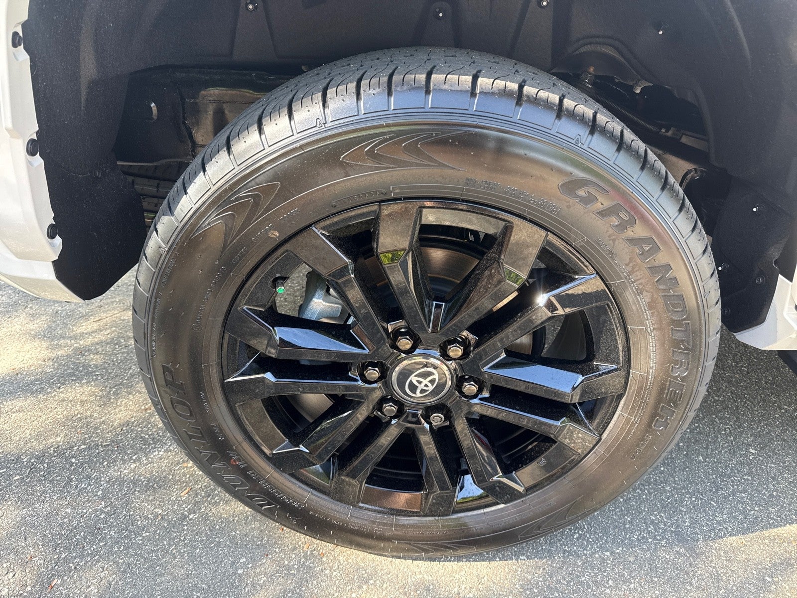 2026 Toyota 4Runner i-FORCE MAX Platinum