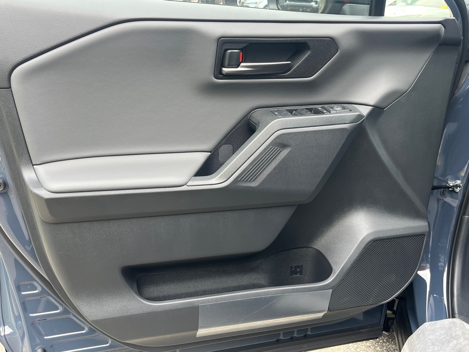 2026 Toyota RAV4 Plug-In Hybrid 4DR SE
