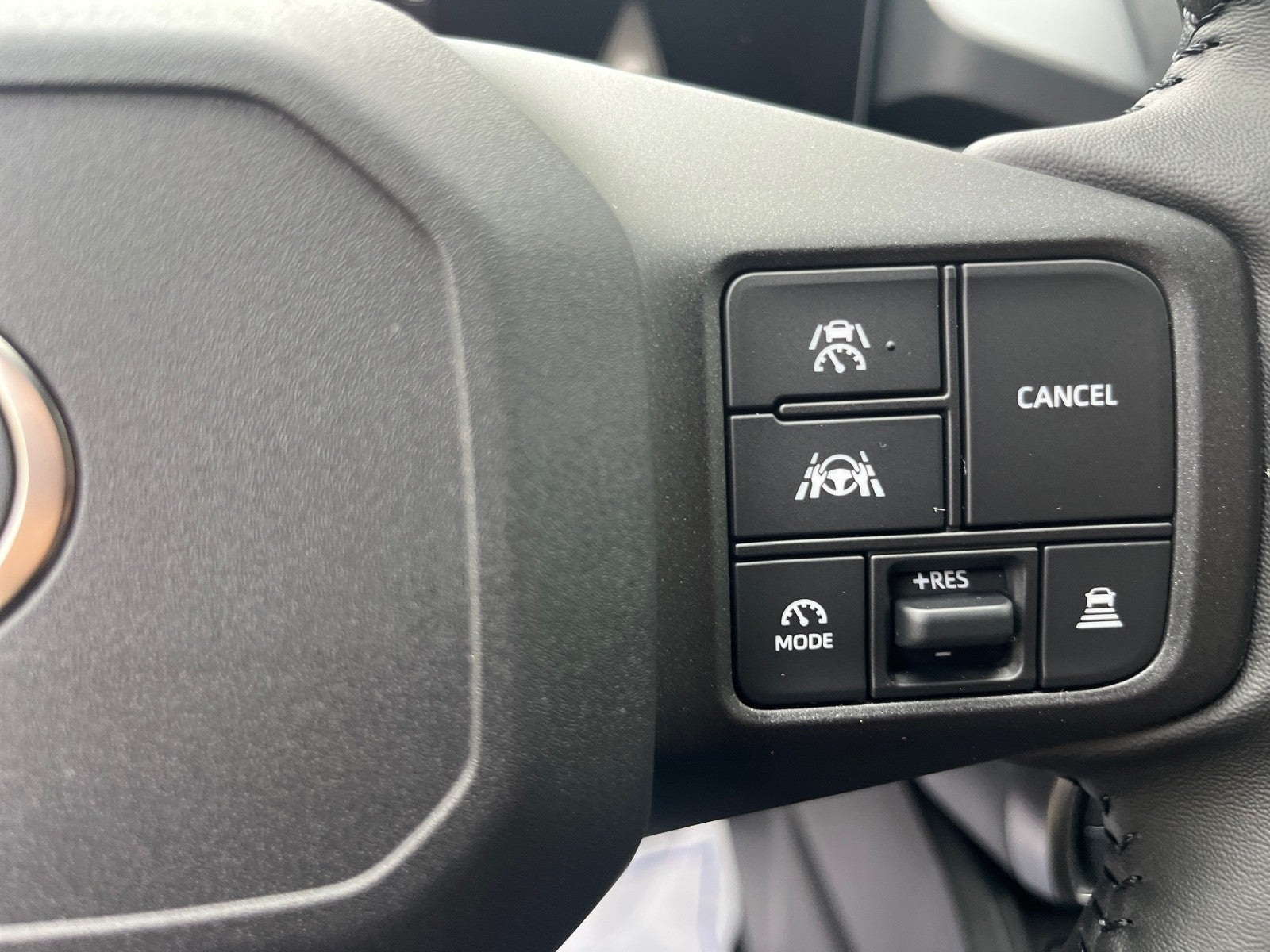 2026 Toyota RAV4 Plug-In Hybrid 4DR SE