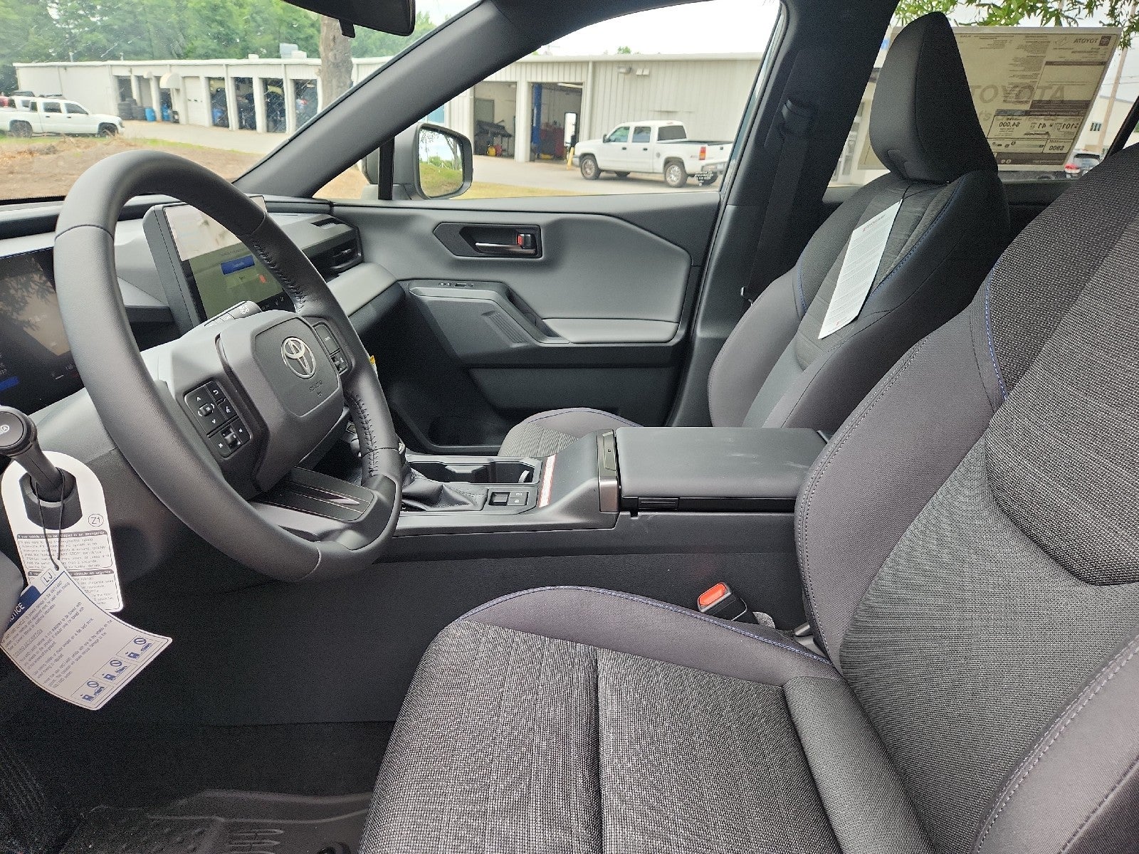 2026 Toyota RAV4 Plug-In Hybrid 4DR SE