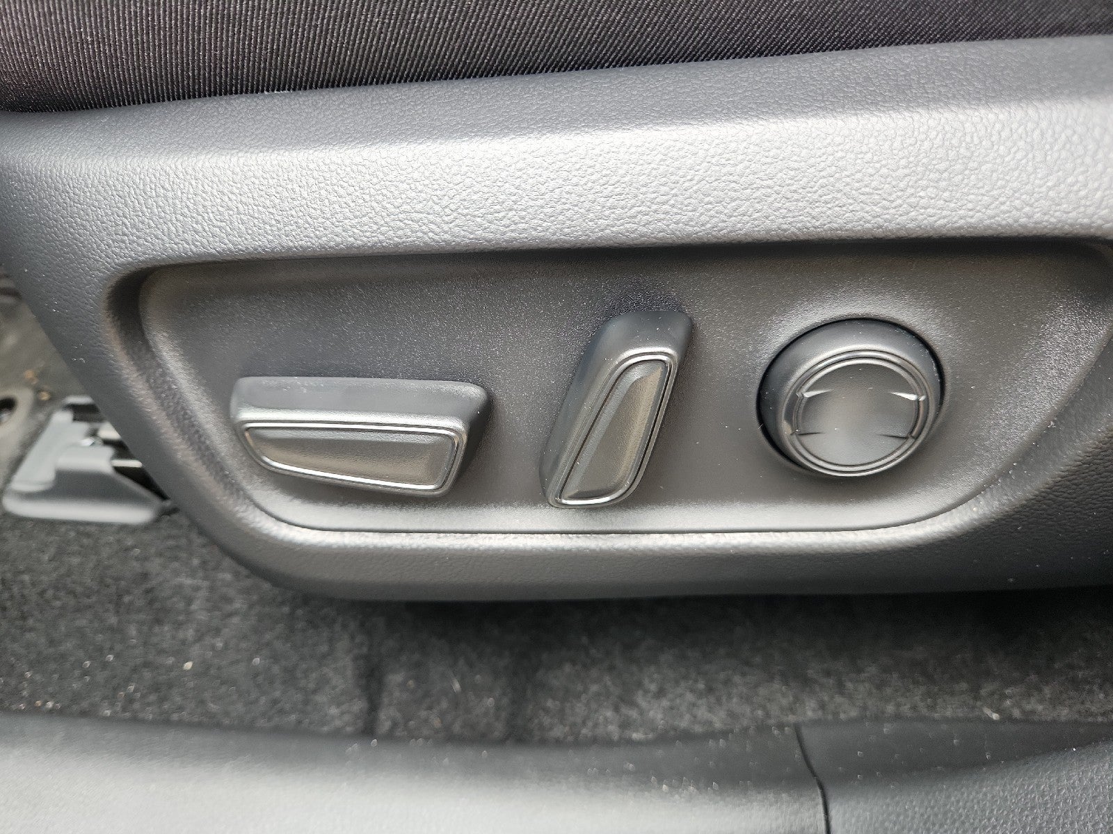 2026 Toyota RAV4 Plug-In Hybrid 4DR SE