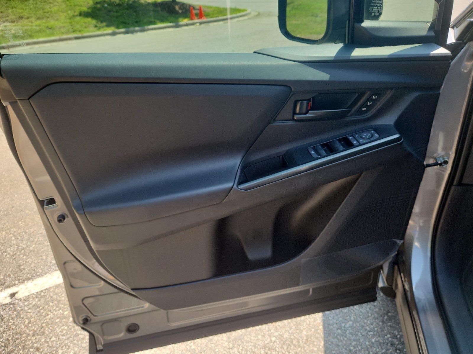 2026 Toyota bZ 4DR AWD LIMITED