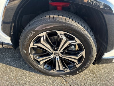 2025 Toyota RAV4 Plug-in Hybrid XSE