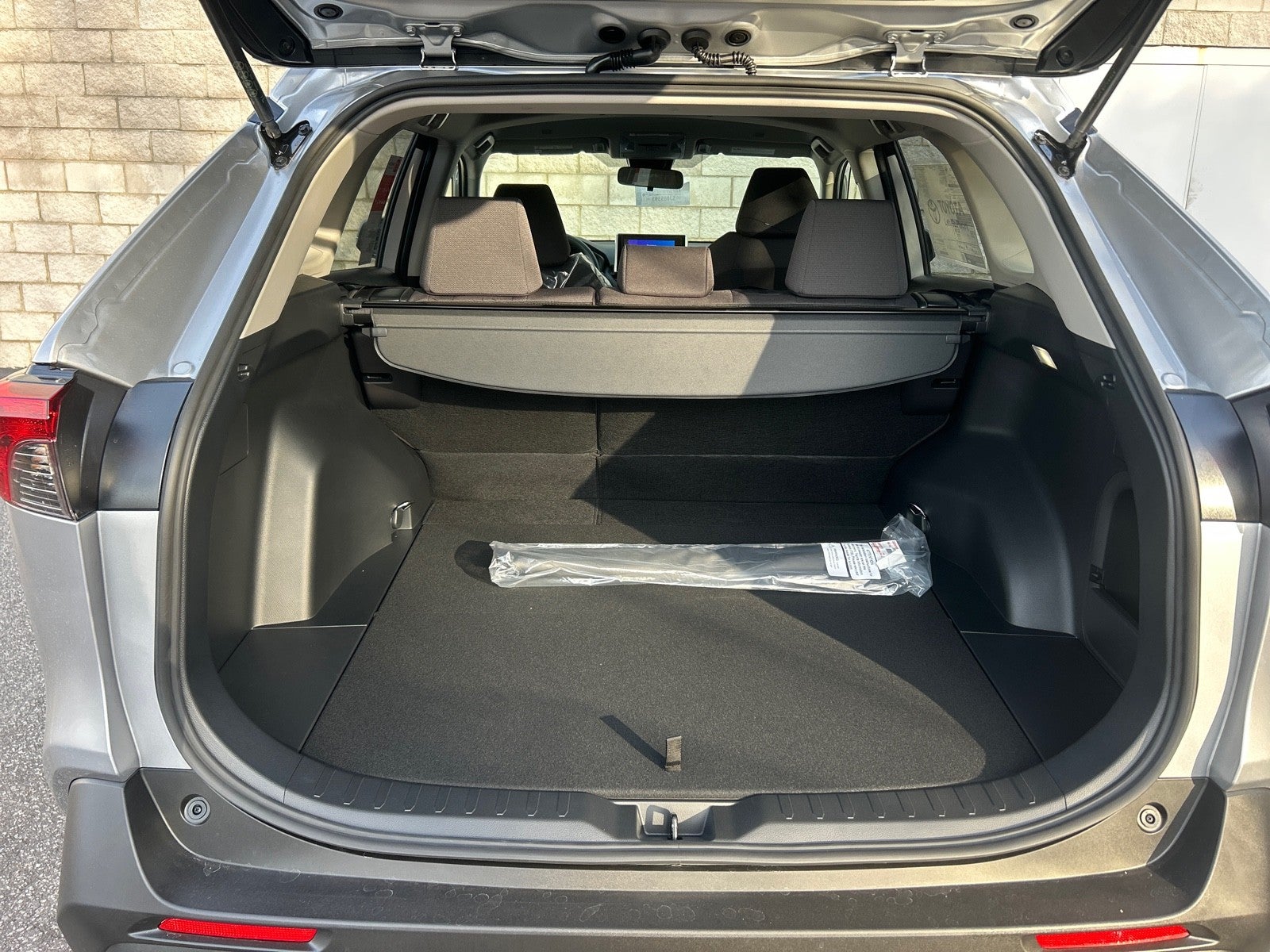 2025 Toyota RAV4 Hybrid Hybrid XLE