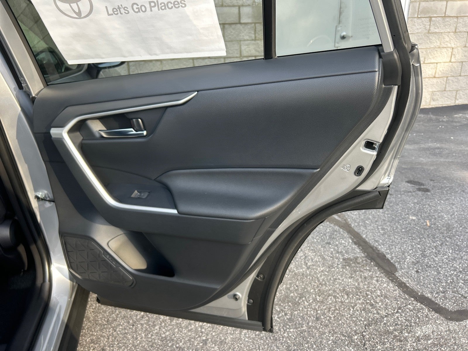 2025 Toyota RAV4 Hybrid Hybrid XLE