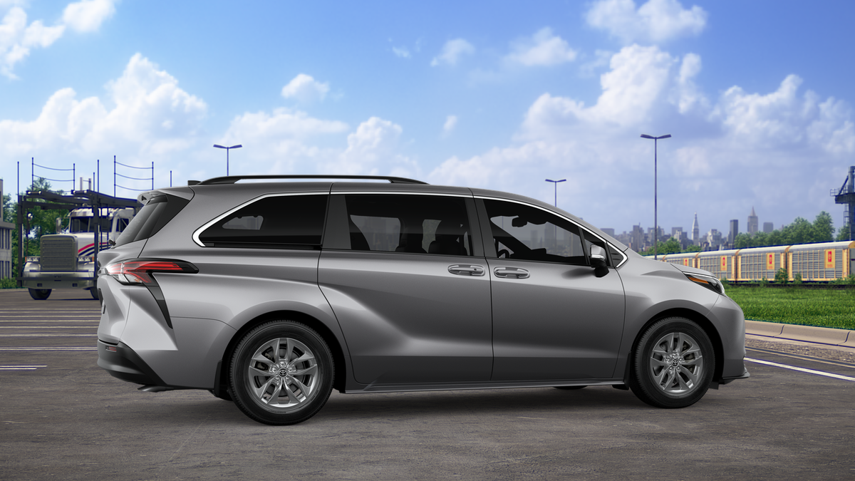 2026 Toyota Sienna LE