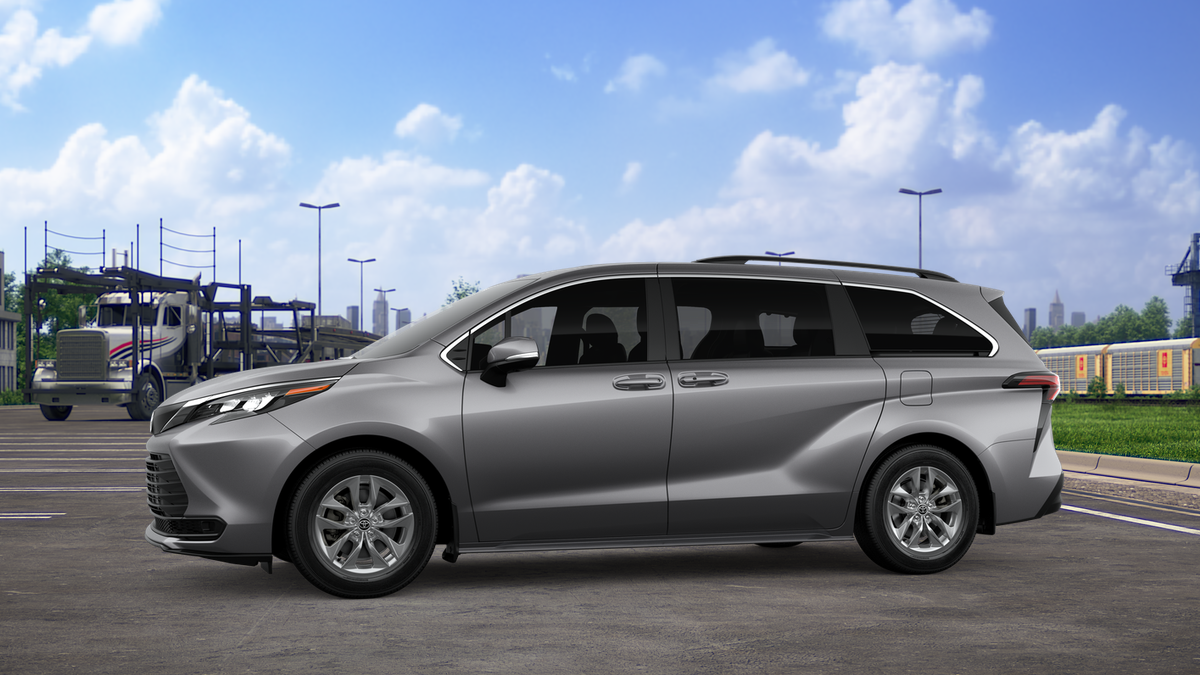 2026 Toyota Sienna LE