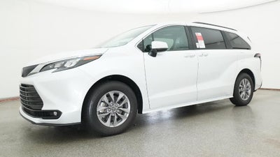 2026 Toyota Sienna XLE