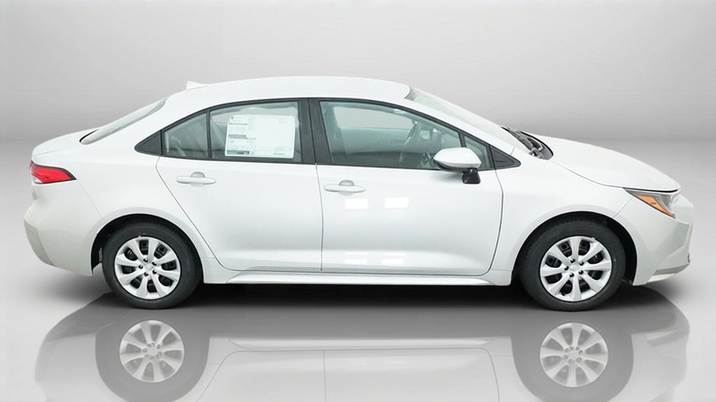 2027 Toyota Corolla LE