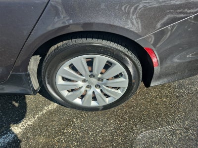 2015 Chrysler 200 LX