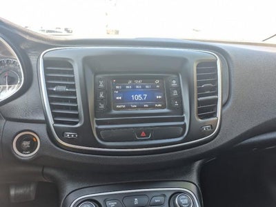 2015 Chrysler 200 LX