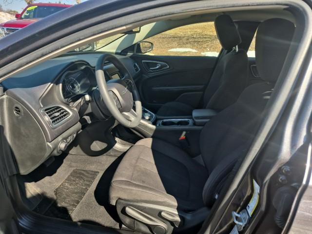 2015 Chrysler 200 LX