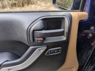 2013 Jeep Wrangler Unlimited Sahara