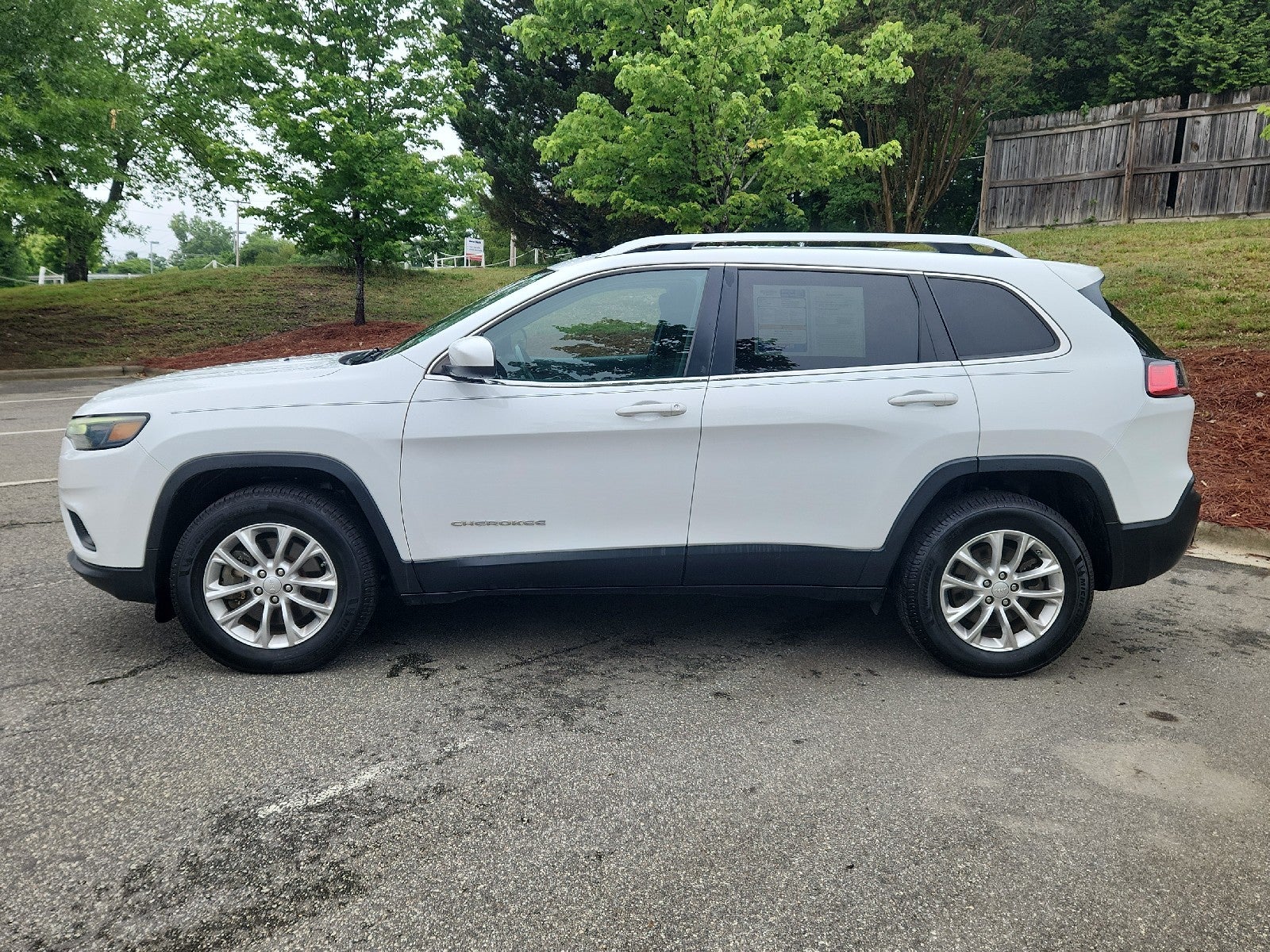 2019 Jeep Cherokee Latitude