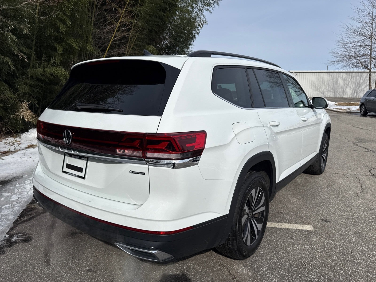 2024 Volkswagen Atlas 2.0T SE
