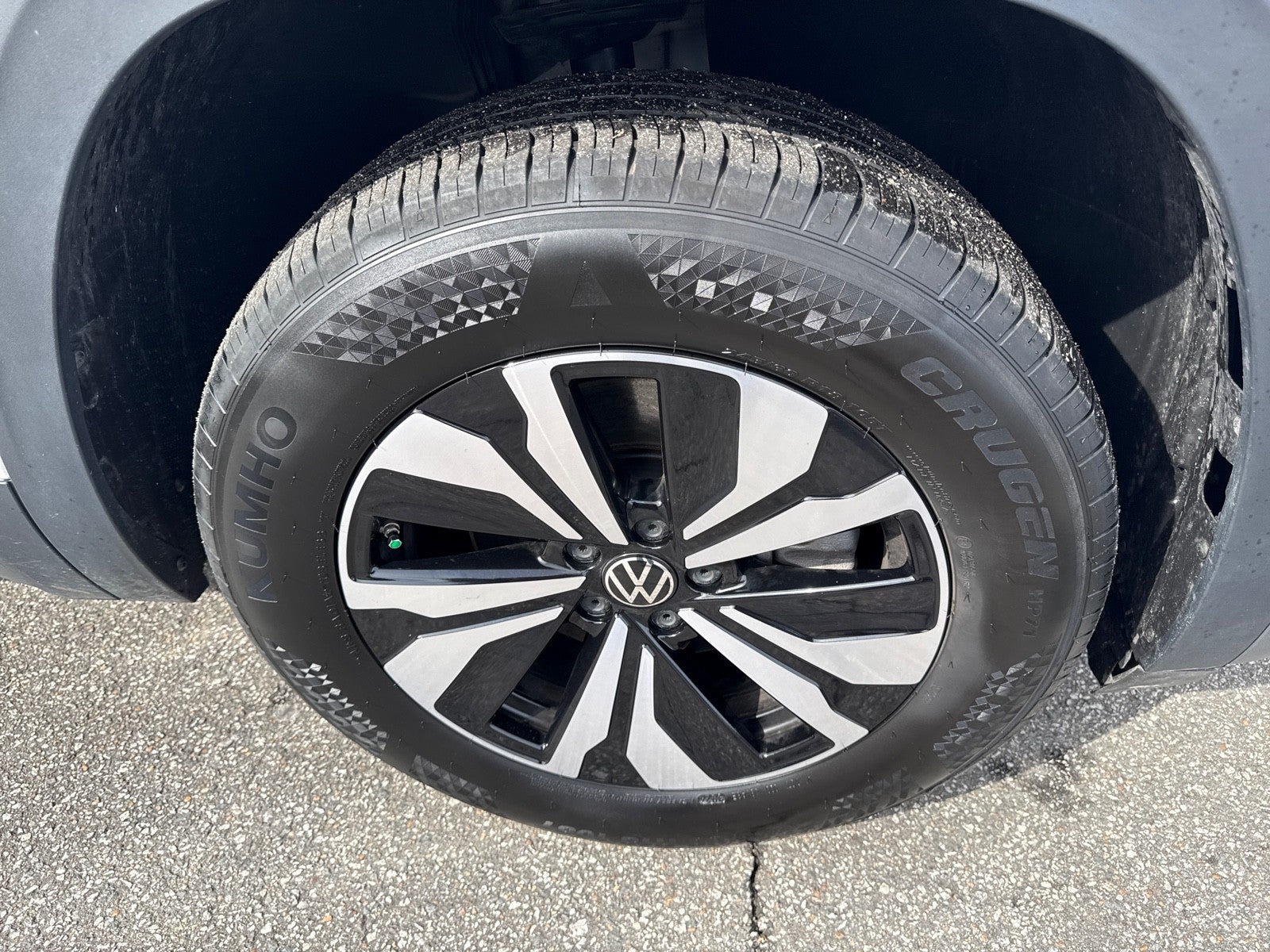 2024 Volkswagen Atlas 2.0T SE