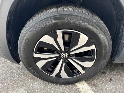 2024 Volkswagen Atlas 2.0T SE