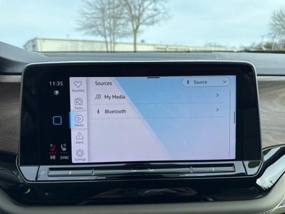 2024 Volkswagen Atlas 2.0T SE