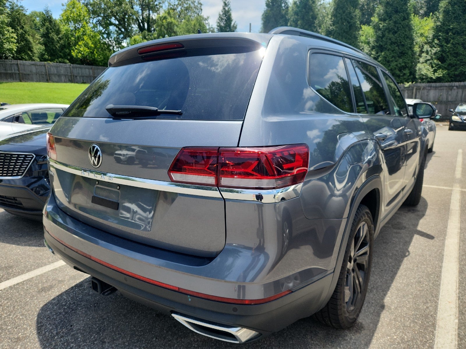2022 Volkswagen Atlas 3.6L V6 SE w/Technology