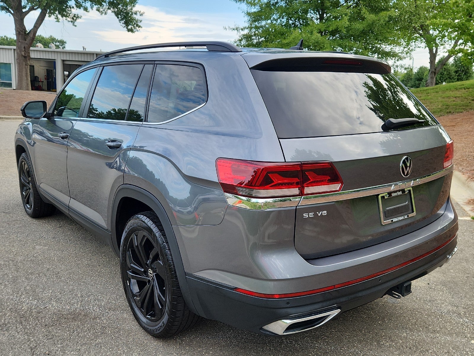 2022 Volkswagen Atlas 3.6L V6 SE w/Technology