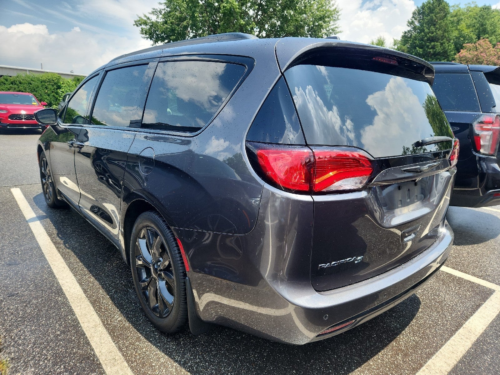 2020 Chrysler Pacifica Touring L