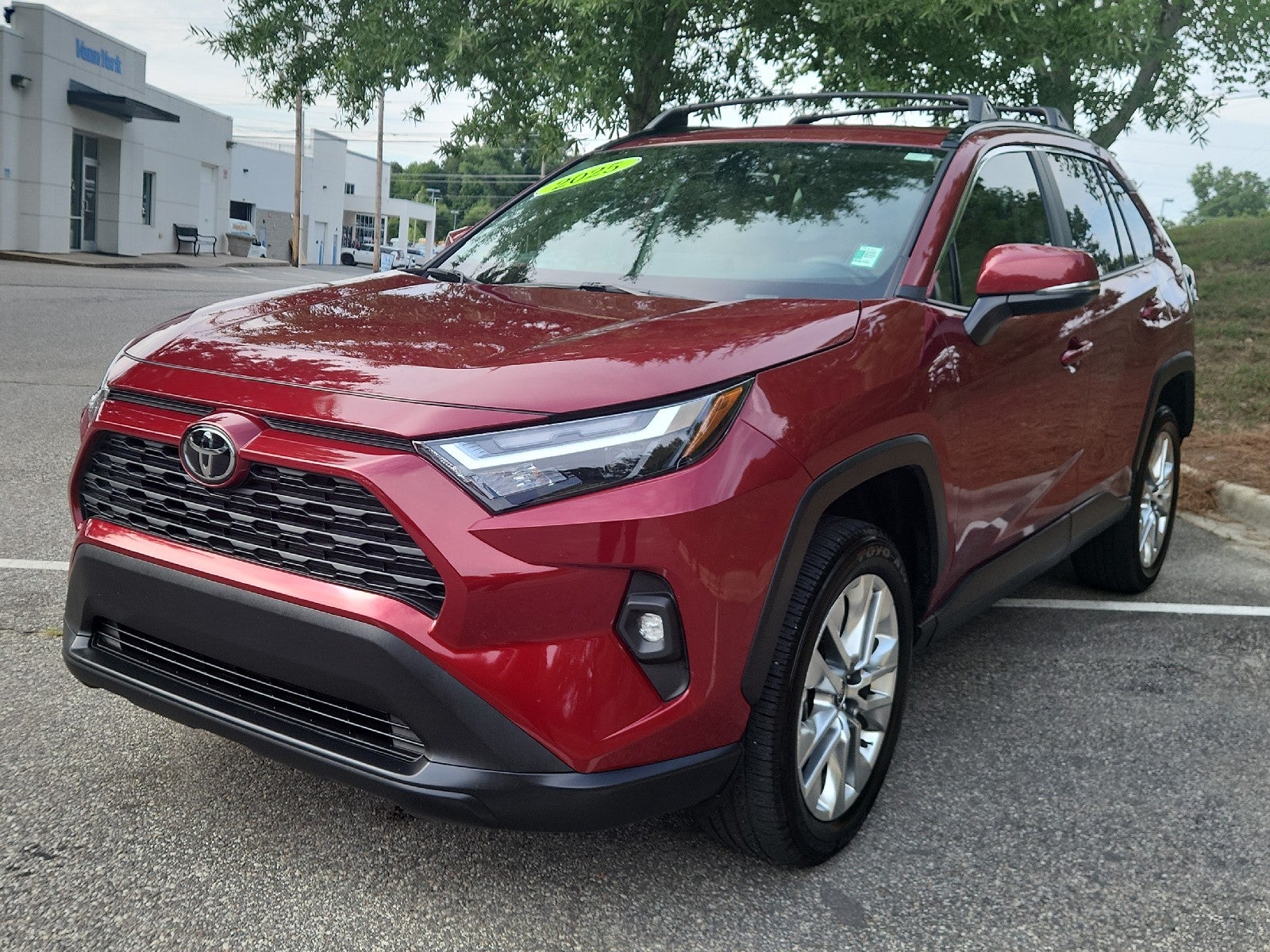 2025 Toyota RAV4 XLE Premium